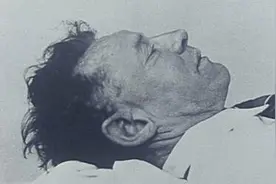 澳洲海滩冲上来神秘男尸，身份73年后查清，是世界十大悬案之一图片