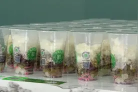 有人买绿豆汤备注“我快要不行了”，外卖小哥紧急救人图片