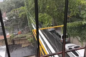 瓢泼大雨说下就下！壹点情报员直击雨情：注意安全，“桑达”来啦图片