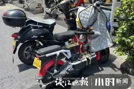 记者帮｜电瓶车脚踏板上自己加装儿童座椅，安全吗？杭州交警发出提醒图片
