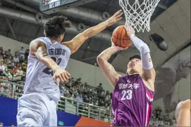 虽败犹荣！广工大男篮3分憾负清华夺CUBA全国亚军图片