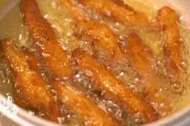 壹粉食堂｜真酥脆！周末做一盘香炸鸡柳吧，一口一根好吃停不下来图片