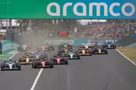 F1匈牙利大奖赛：法拉利策略失误 维斯塔潘翻盘夺冠图片