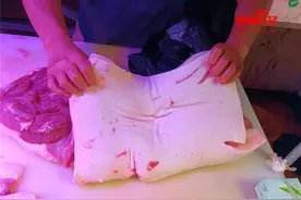 小贩卖32斤未检疫猪肉被罚3万元，律师：这已是轻罚图片