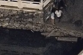 网友刷屏给辅警和厨师点赞：太帅了图片