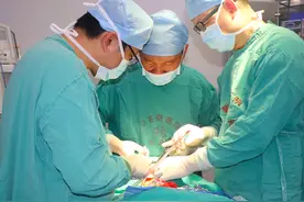 顺德14岁少年牙齿不整齐成了龅牙！医生：腺样体肥大惹的祸图片