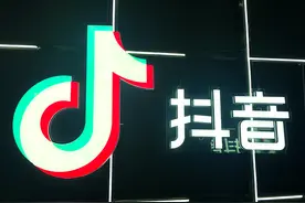 抖音做外卖 美团做直播 巨头相互“背刺”，本地生活之战还将怎么打？图片