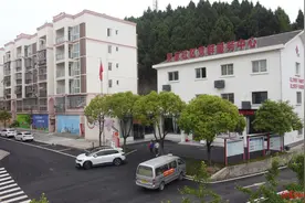 一个安置社区的“变形记”：从“脏乱差”典型，到集体资产上亿图片