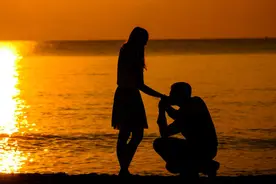 嗑CP：爱情代餐？图片