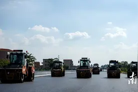 茂名石化沥青首次在茂湛高速应用，抽检合格率100%图片