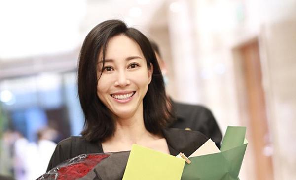 虚拟空间中的《乘风破浪》：真人秀能看见真人吗