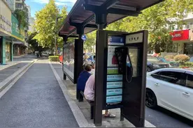 疫情又起，杭州火车站、地铁站、公交站、西湖边，防控措施可到位？大家口罩戴好了吗？图片