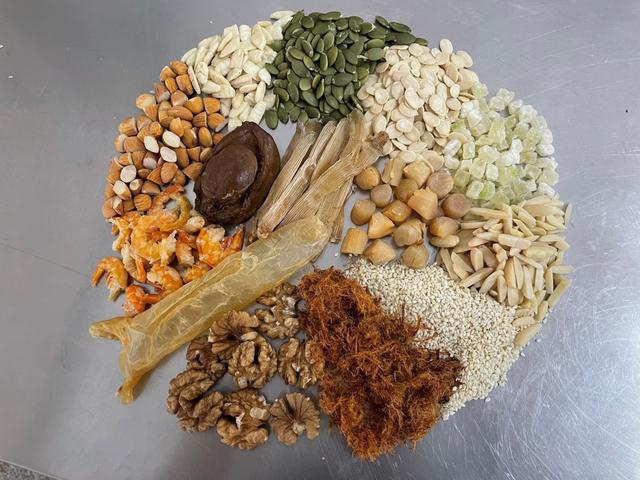 沙虫干贝花胶煲鸡 2026年沙虫干花胶炖鸡的功效