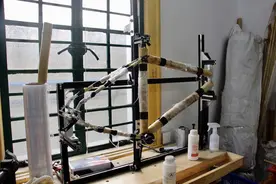 他们用竹子制作自行车，想要找回“消失的附近”图片