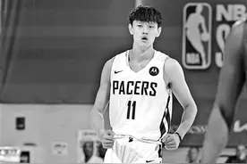 曾凡博已经回国 新赛季去向不明确图片