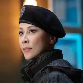 《明日战记》：机甲很酷，特效很炫，故事很弱