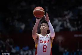 上海男篮确认：正与赵睿商谈转会，没和周琦有过深度沟通图片