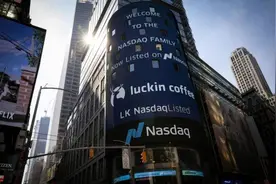 地狱难度翻盘，瑞幸真的要干掉星巴克了图片