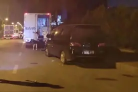 占道经营堵路扰民，这个镇联合整治“马路菜场”图片