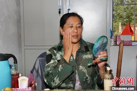 森林里“安家”：守护47万亩森林的“瞭望夫妻”图片