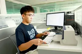 青岛恒星科技学院2022年录取通知书焕新亮相图片
