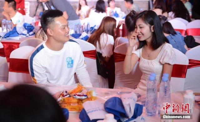 当代人类社交黑话图鉴：领导问这句话时你慌不慌