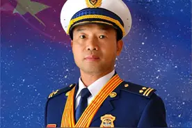 追梦火焰蓝丨李胜利：半辈子一线救援 三十年坚守初心图片