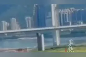 重庆嘉陵江有河道被晒干？官方回应：露出部分是浅滩属于正常现象图片