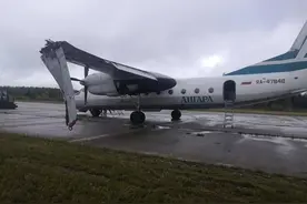 俄一机龄超50年客机降落时左翼擦地折断，机上48人安然无恙图片