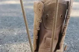 视频丨武警小哥哥教你21式作战靴的鞋带系法 你学会了吗？图片