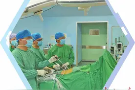 从医二十五载主刀两千多例胸科手术图片