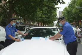 郑州23万个停车位首小时免费 本周日起违停车辆或将正式面临处罚图片