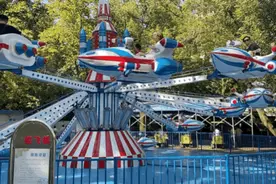 中山公园儿童游乐场重新开放图片