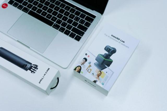 我是如何使用影石Insta360 Link教老人使用手机的？