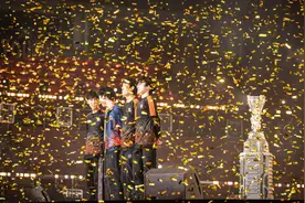 PEL夏决线下观赛氛围火热，江苏SMG逆袭夺冠图片