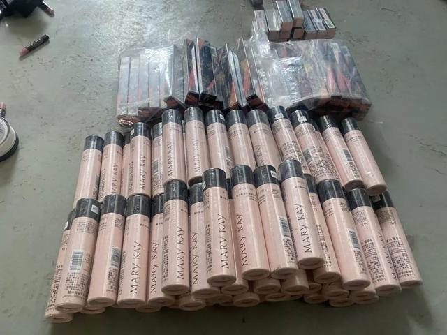 过期8年化妆品也敢卖？夫妻档“黑网店”被查获