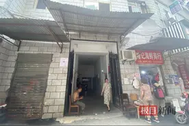 极目帮办｜小区电梯“刷卡制”惹争议 社区：已关闭梯控功能图片