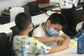 青蛙、兔子、花球…金山这位退休教师的手工课让人“惊艳”图片