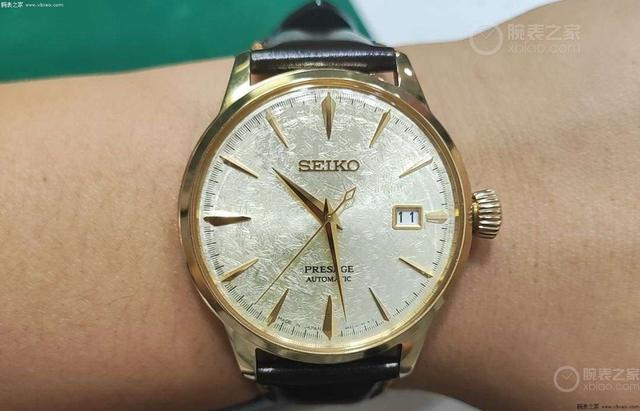 2��Ԫ�ڣ�2022��ֵ�ù���Ļ�е����̵�