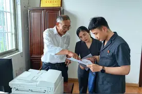 一条船撑起一片天 | 为群众办实事图片