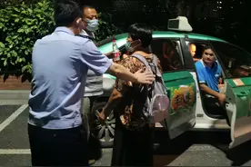 一言不合19岁少年离家出走，18年后警方不懈努力促成一家团圆图片