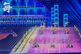 山东省运会开幕式上的“隐形人”：不被观众看见，就是成功了图片