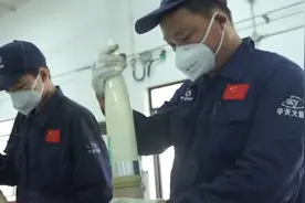 硬核！陕西千枚增雨火箭弹支援抗旱图片