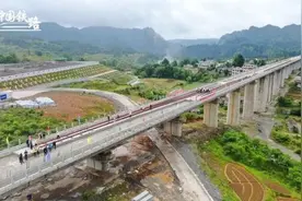 时速350公里高铁刷新进度条！广西6座车站美图曝光图片