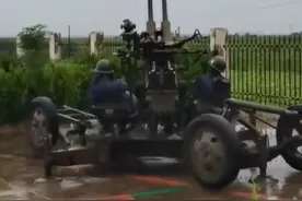 高射炮配合飞机，许昌打下甘霖缓解旱情图片