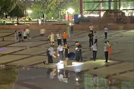 四人跳广场舞被雷电击中，两人不幸身亡！雷击伤人事件多发，雷雨天该如何安全避雷？图片