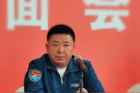 专访歼20首飞试飞员：飞行员强调作战，试飞员更像“磨刀”图片