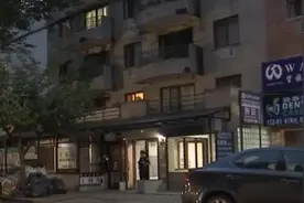 美媒：一名50岁华人女子在公寓内被刺身亡，警方发现其身中数刀图片