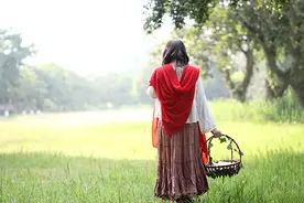 夜读丨在变老的路上，善待自己，活出快乐图片