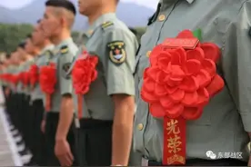 军旅即将到站，热泪已盈眶，但参军从未悔……图片